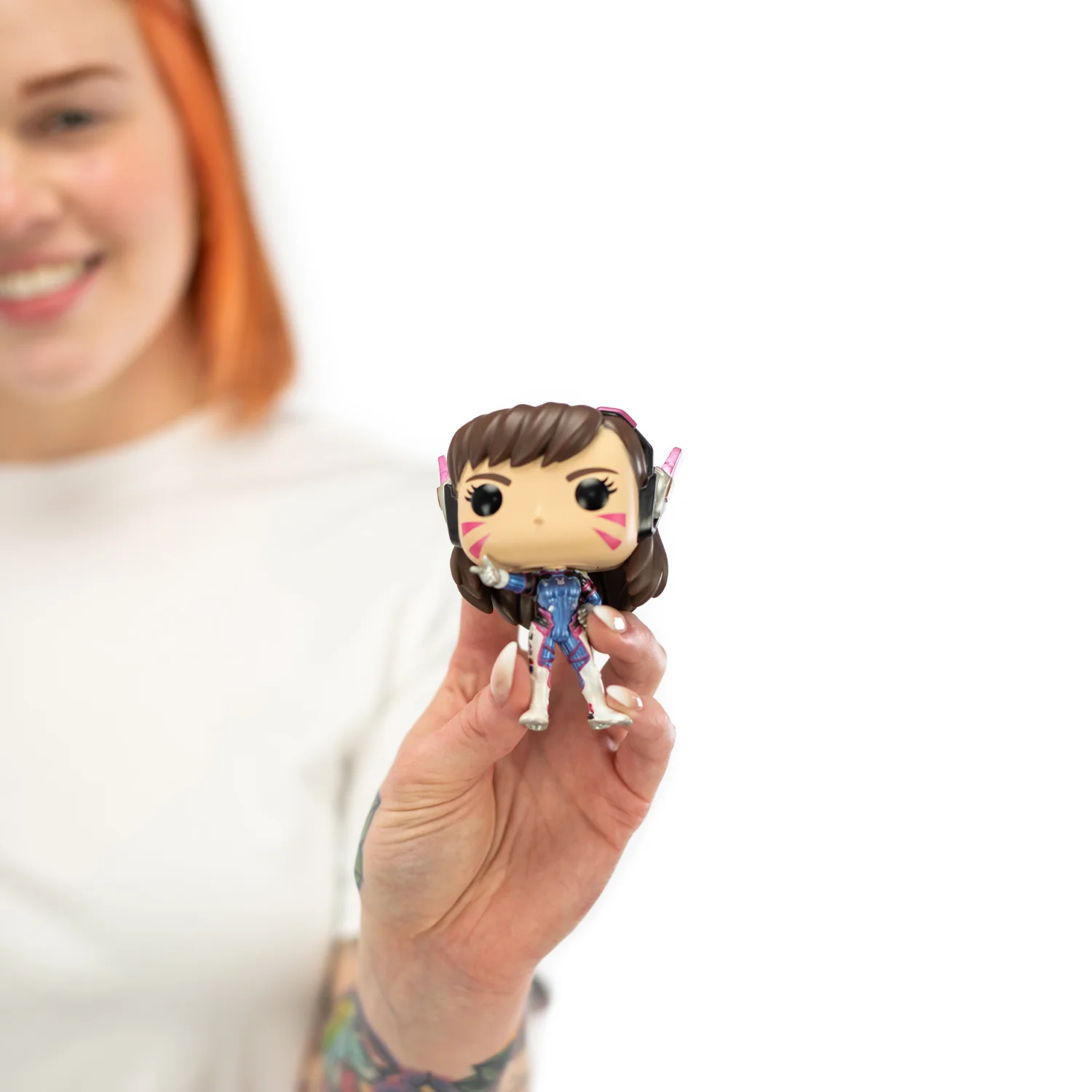 Overwatch D.Va Funko Pop! Figure & Bag Bundle - Image 4